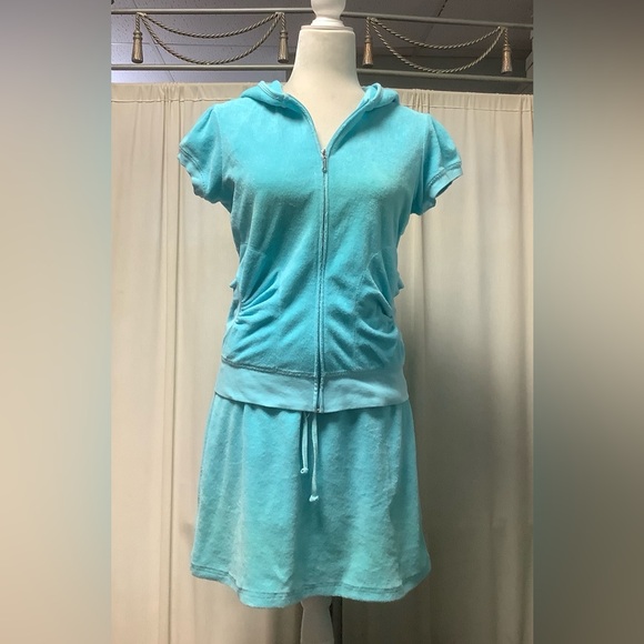 Juicy Couture Dresses & Skirts - Juicy Couture 90s Terry Zip Front Hoodie Mini Skirt Two-Piece Set